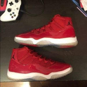Jordan 11 win like 96 size 11 send offers
